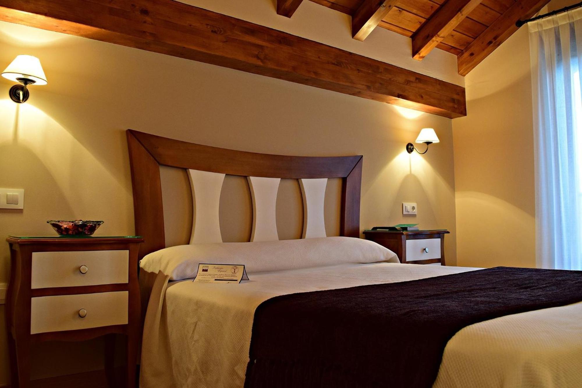 Posada Valle Del Oso Lerones Екстер'єр фото