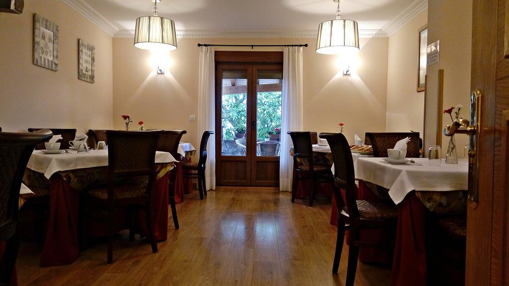 Posada Valle Del Oso Lerones Екстер'єр фото