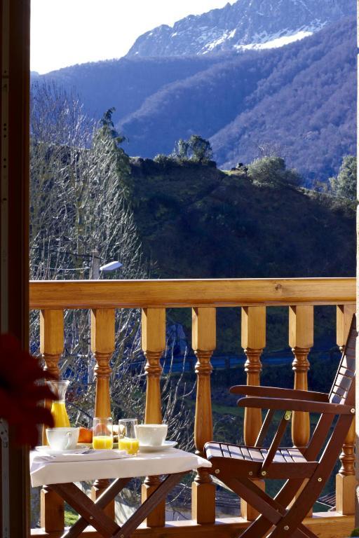 Posada Valle Del Oso Lerones Номер фото