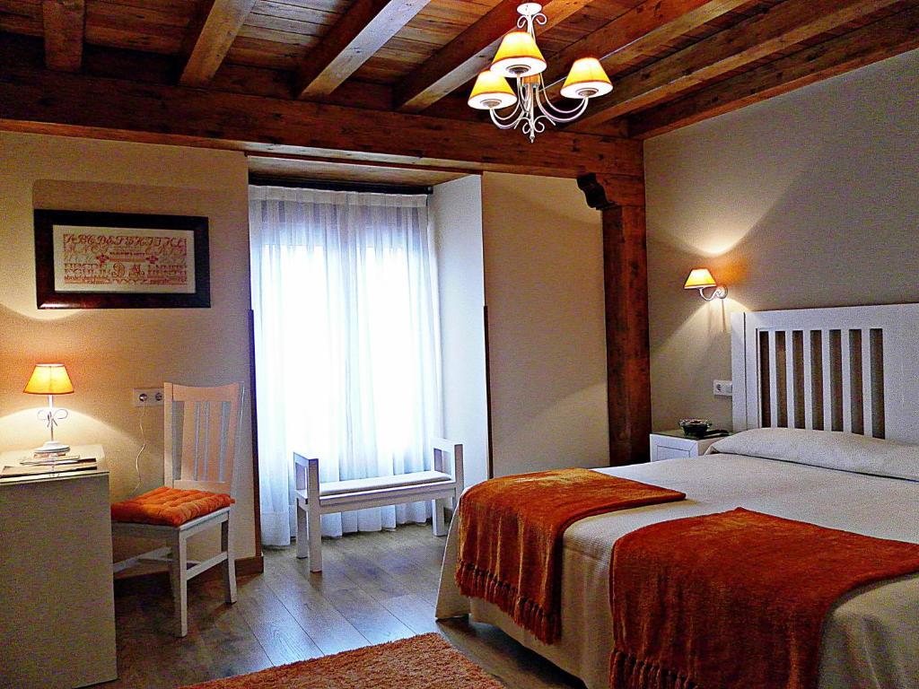 Posada Valle Del Oso Lerones Номер фото