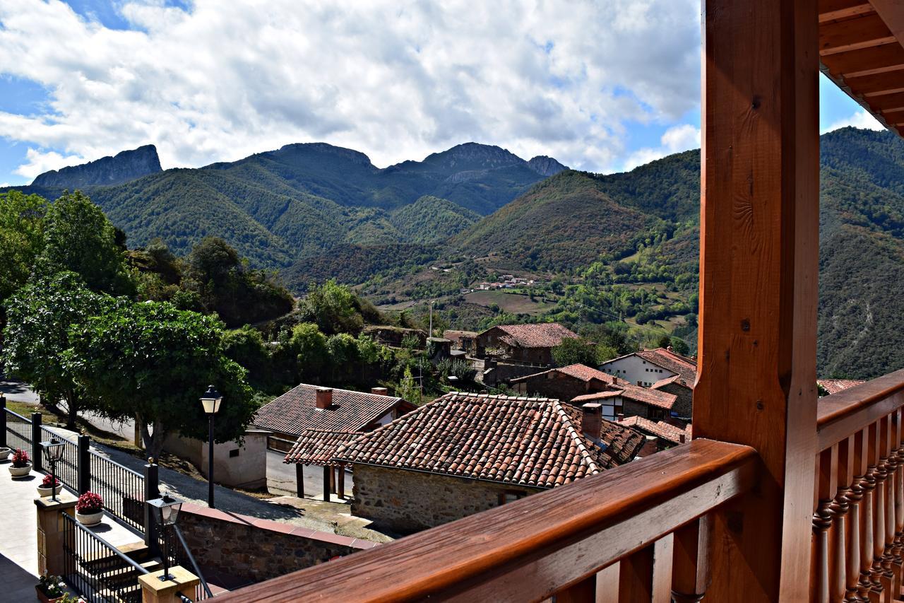 Posada Valle Del Oso Lerones Екстер'єр фото